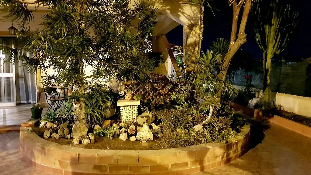 ジェーラ Casa Degli Uliviヴィラ 0*,  イタリア